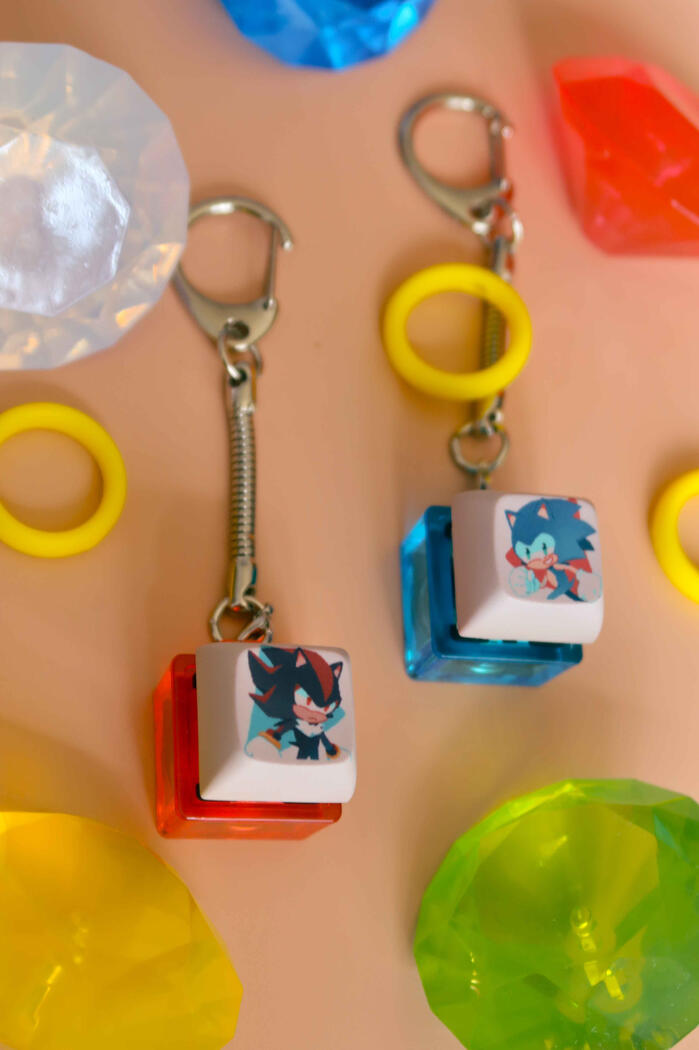 Sonic & Shadow Keycap Keychains Sonic & Shadow Keycap Keychains